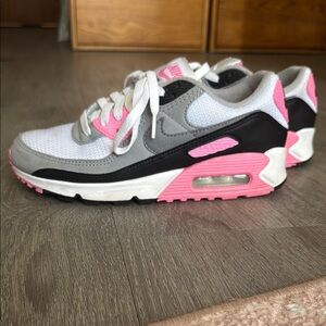 Nike Women's Athletic Shoes - White, Pink, Black, Gray